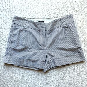J.Crew seersucker short, Citi fit size 6.